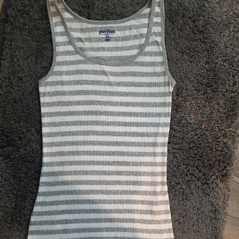 Old Navy Silver Ribbed Sleeveless Tank Top